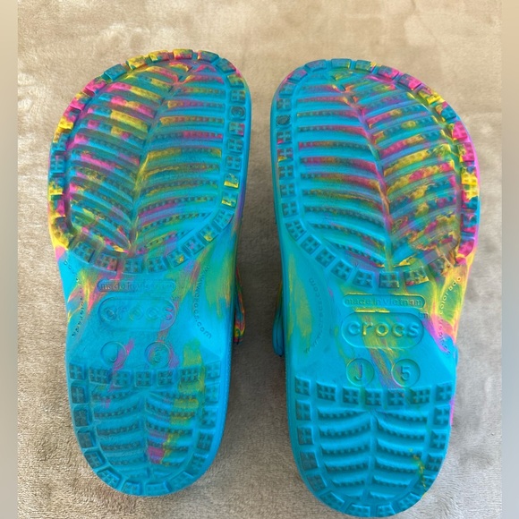 Crocs, kids size J5. Digital aqua color. - Picture 4 of 5